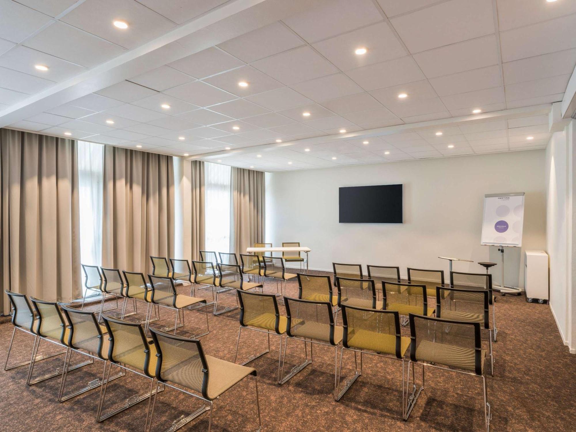 Novotel Lyon Meeting & Events Hotel Bron
