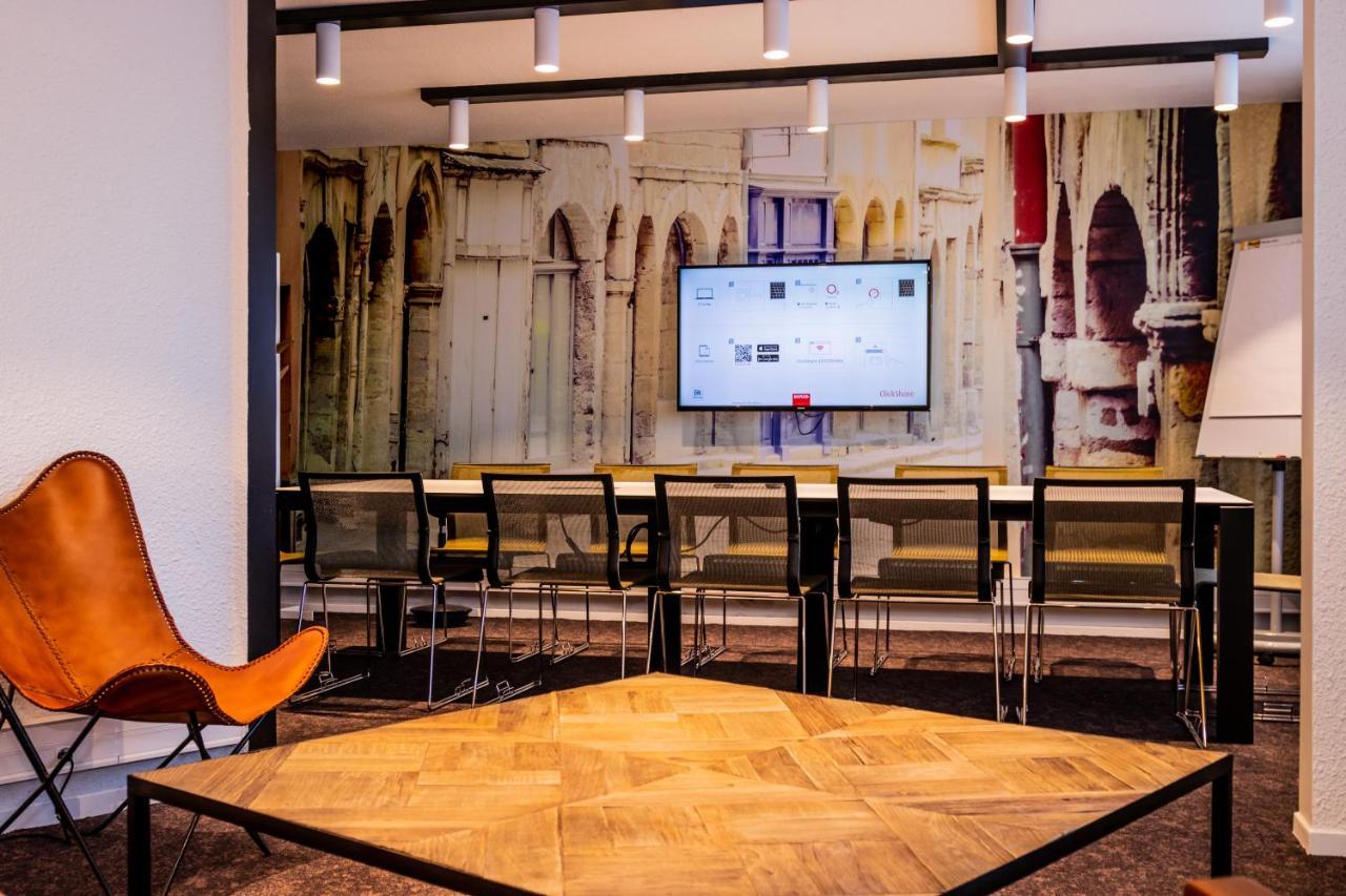 Novotel Lyon Meeting & Events Hotel